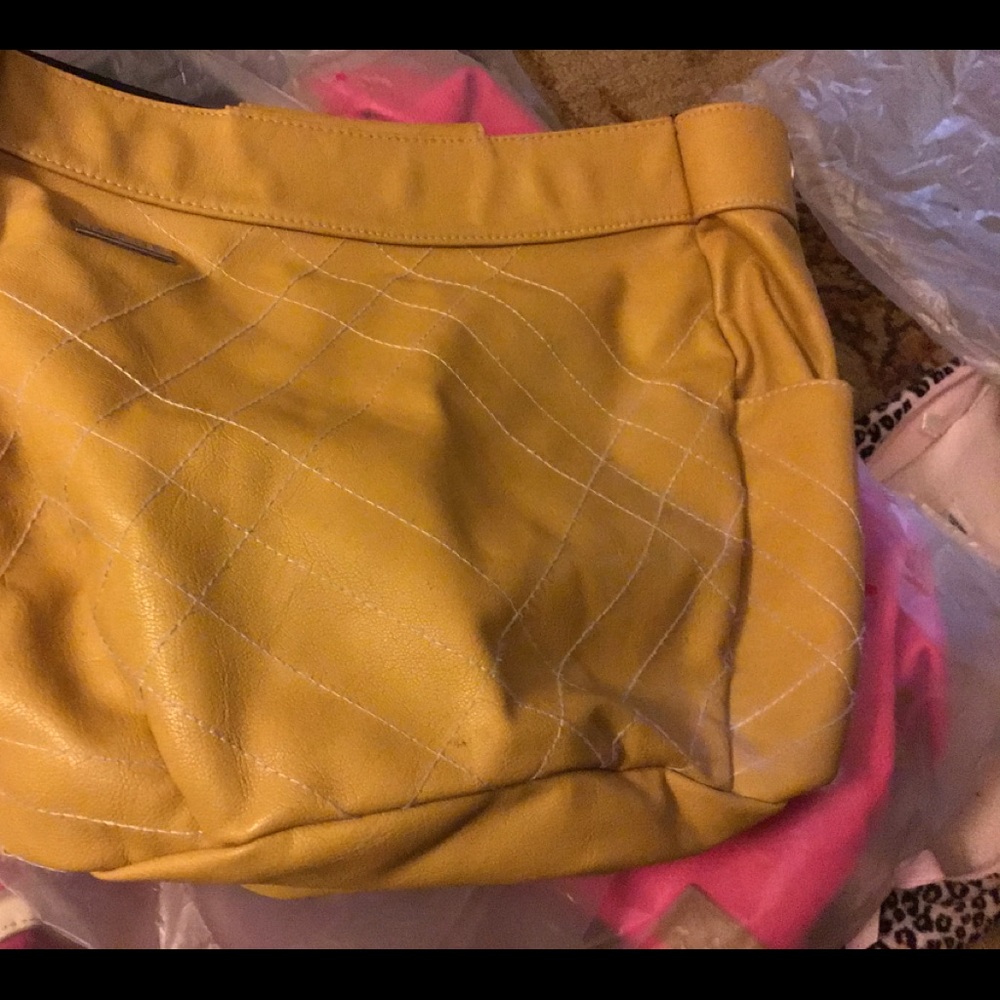 Purse - Picture 2 of 5